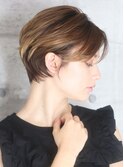 40代50代小顔黒髪ネビージュボブルフワンレン前髪なしショート