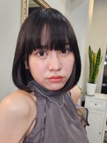 ミドル(MIDDLE)&nbsp;インナーライトグレー×フルバングつやボブ