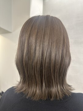 インビテーション(invitation) ハイライト◎ミルキーグレージュ