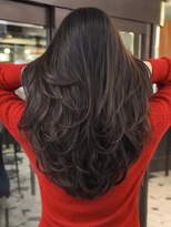 スリー(three)&nbsp;バタフライレイヤーカット