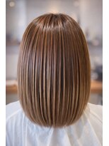 ミルキィ 五条店&nbsp;ショート/ベージュ/ブラウン/50代/40代/うねり/ボブ/細毛/広がり