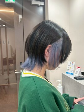 ユウル 横浜(juhl.) クラゲウルフブリーチダブルカラーインナーカラーアイスブルー