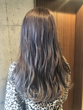 リラ バイ クオーレ(LIRA by CUORE) ハイライトカラー