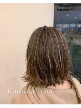 レガロ 南口店(REGALO) 切りっぱなしボブ×外ハネボブ×ミルフィーユハイライト