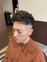 アルテサーノフォーバーバーズ(artesano for BARBER's) スペインカールフェード