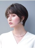 大人ショート グレーベージュ 前髪パーマ