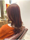大人のレッドオレンジカラースタイル
