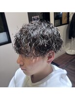 グリット オオサカ(GRIT osaka)&nbsp;波巻きスパイラルパーマメンズマッシュパーマツイストパーマ