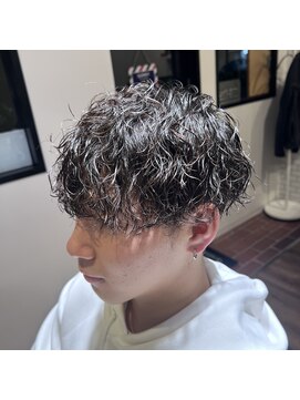 グリット オオサカ(GRIT osaka) 波巻きスパイラルパーマメンズマッシュパーマツイストパーマ