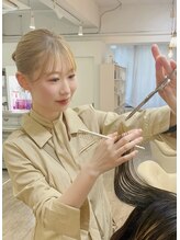 ルーシー(roussy.) momo