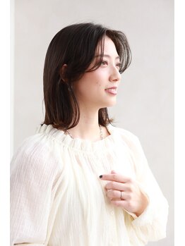 エフイチリン 千葉店(F.ICHIRIN)の写真/【髪のエイジング悩みに寄り添う】妥協のない丁寧なカウンセリングと上質な薬剤で、髪本来の美しさを。千葉