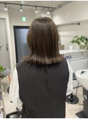 オリーブベージュ／くびれボブ