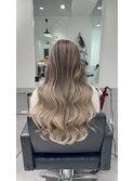 アッシュグレーボブ ヘアアレンジプードルパーマロングヘア