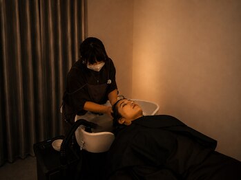 ラビリンス(Labyrinth)の写真/個室ヘッドスパLaby.spa◇スパニスト在籍◇調光ライトでリラックス空間*頭浸浴も大好評