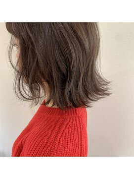 ヘアーレクスアリイ(Hair Lex Alii) 切りっぱなし×ベージュ