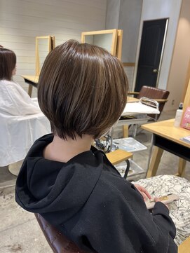 ナッティー バイ ヘッドライト 鎌ヶ谷駅前店(natty by HEADLIGHT) ハイライト×ショート『川口真緒』Instagram→@mao.kawa