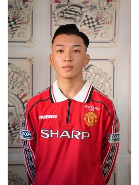 ウェルネス(Wellness) ツイストスパイラルサイドパートスキンフェード34