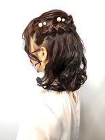 編み込みのハーフアップ