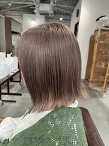 アオゾラヘアーカミノウラ(AOZORA HAIR kaminoura) ミルクティーブラウン×ボブ