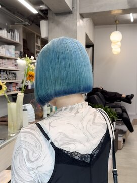 ヴァーディ オモテサンドウ(Vardy omotesando) ブルーカラー