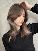 インナーカラーイヤリングカラーレイヤーカットミディアムヘア