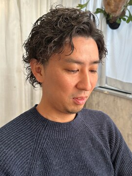 ザ マイル(The mile) かき上げツイストスパイラルパーマアッシュブラックメンズカット