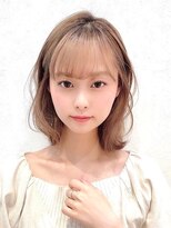 ボブウルフ外国人風カラーオリーブグレージュ透明感20代30代40代