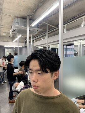 クロムトウキョウ ザ バーバー ネオン 新宿店(CHROM TOKYO the Barber ne/on) サイドアップバング