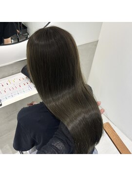 エンバイユアーズ 飯田橋店(eN° by youres) オリーブベージュ オリーブカラー 透明感カラー