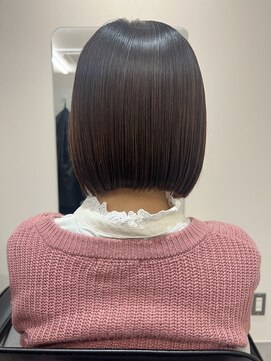 エミュ(emu) 艶ボブ