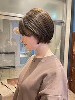 エルサフィロ ヨドヤバシ(el zafiro yodoyabashi)&nbsp;ショートヘア　オリーブベージュ