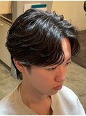 センターパート×フェザーパーマ