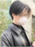 横浜西口大人ショートボブインナーカラー丸みレイヤーくびれ