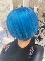 ヘアーデザインムーヴ(Hair design MOVE) ターコイズブルー　ショートボブ
