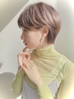 ヨンハチニ(482)の写真/30～40代のための"白髪染めに見えない"鮮やかなカラー剤の提案が魅力！髪への負担を抑え染めるたび美髪に♪