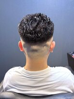 ビーダンディー(Bee dandy)&nbsp;ビジネスシャープスキンフェード ワイルドパーマ オールバック