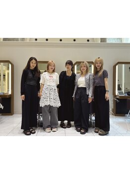 女性スタイリストならではの感性と親しみやすさ♪青山・新宿展開の実力派！お悩みもお気軽にご相談ください