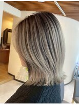 ブリッツ レボ(BLITZ-REVO)&nbsp;着物ヘア/ダークアッシュ/ミディアムレイヤーカット/柏駅