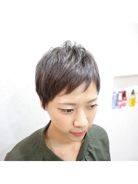コジック ヘアアンドアイ(Cogic hair & eye) 小顔襟足すっきりマスキュリンショート＆透け感バング＆グレー