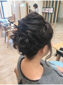 ショートヘアのパーティーアップ