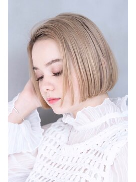 ロジッタ(ROJITHA) 【ROJITHA】ハイトーンアッシュベージュ×ナチュラルカール