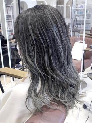 シルバーグレージュ×バレイヤージュ：L082322195｜クアトログランシュ