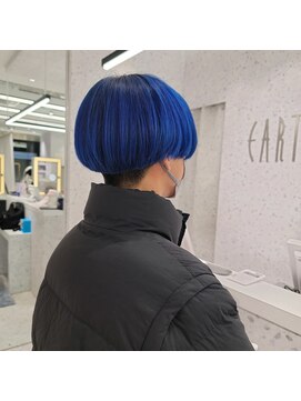 アース 札幌駅前店(HAIR&MAKE EARTH) ブルーカラー