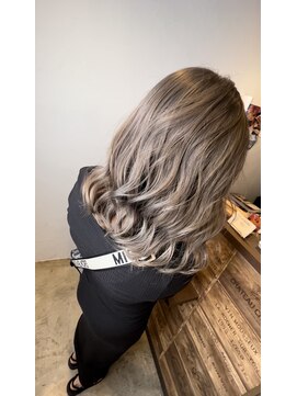 エルエードラゴ(LA DORAGO) ミルクティーベージュ