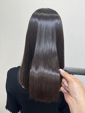 リノウエスト(Lino WEST) 艶々ミネコラトリートメント☆