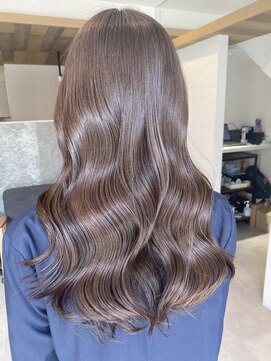 ブルーム ヘア デザイン ドゥーエ(bloom hair design due) ティラミスラテ｜髪質改善×塚口の美髪トリートメント