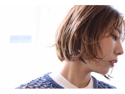 エイチエスティー(Hst)の写真