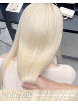 エス 天満店(esu) kr151ホワイトブロンド/ブロンドカラー/ホワイトカラー