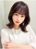 大人かわいいくびれヘアセミロング × ミルクティーベージュ