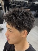 スパイキーショートピンパーマスパイキーパーマ無造作短髪